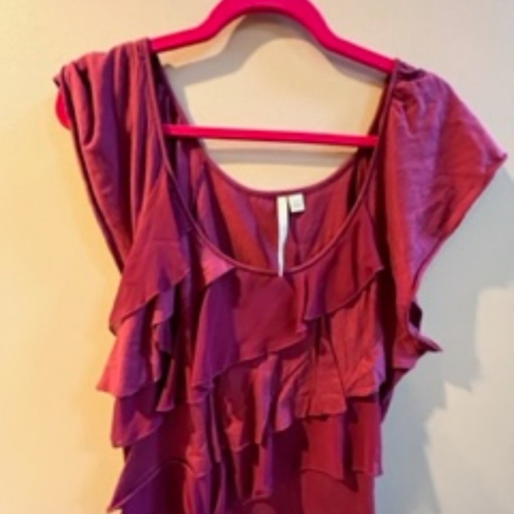 LC Lauren Conrad Sleeveless Fuchsia with layers Size Large
